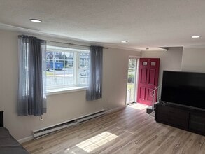 61-63-63 Pelham St in Methuen, MA - Building Photo - Building Photo