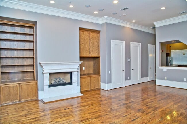 property at 1215 Rosedale St