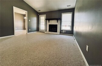 205 Sparrow Dr in Fayetteville, NC - Building Photo - Building Photo