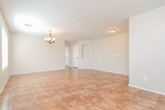 38306 N Amy Ln in San Tan Valley, AZ - Foto de edificio - Building Photo