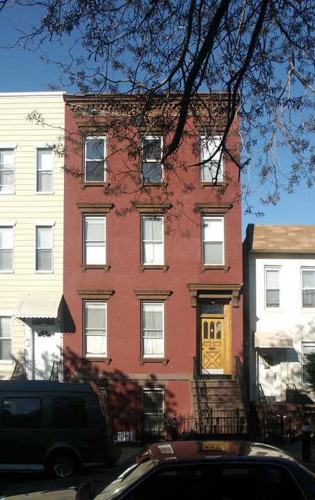 178 Eckford St in Brooklyn, NY - Building Photo