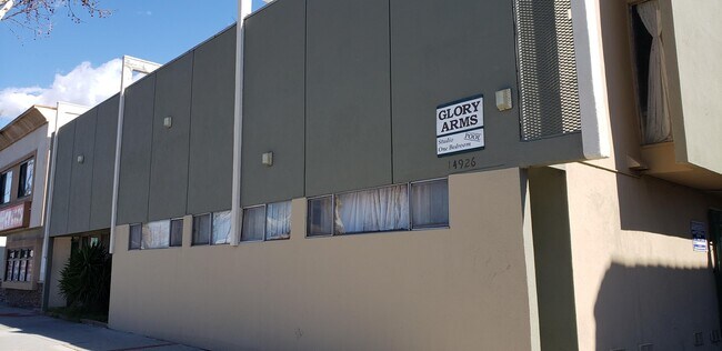 14926 Hawthorne Blvd in Lawndale, CA - Building Photo - Building Photo