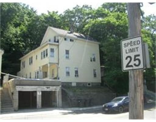 Roger Street Apartments in Lowell, MA - Foto de edificio