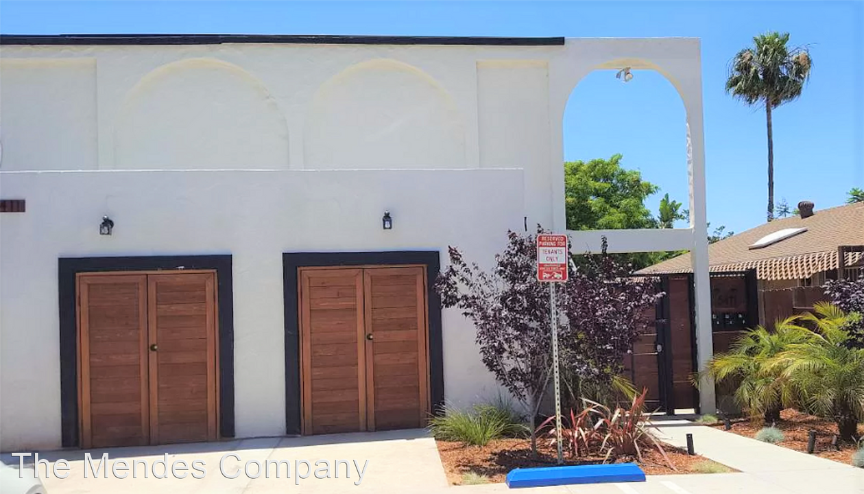 5411 Lauretta St in San Diego, CA - Foto de edificio