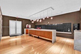 3470 E Coast Ave, Unit H1506 in Miami, FL - Foto de edificio - Building Photo