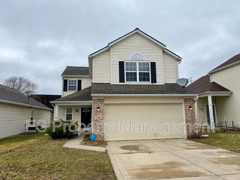 120 Gazebo Dr in Indianapolis, IN - Building Photo