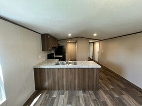 33 Tower Manor Cir W in Auburndale, FL - Building Photo - Building Photo