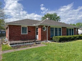 10411 E 78 Terrace in Raytown, MO - Building Photo