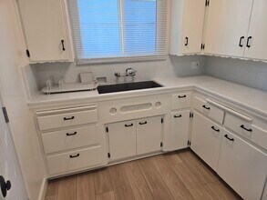 7835 1/4 Flight Ave, Unit One Bedroom in Los Angeles, CA - Building Photo - Building Photo