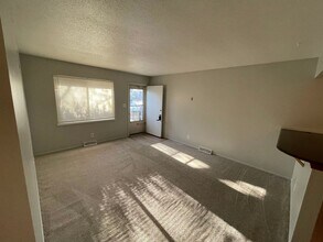 11416 E 27th Terrace S in Independence, MO - Building Photo - Building Photo