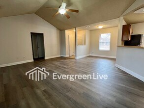 102 Barnsbury Ct in Raeford, NC - Building Photo - Building Photo