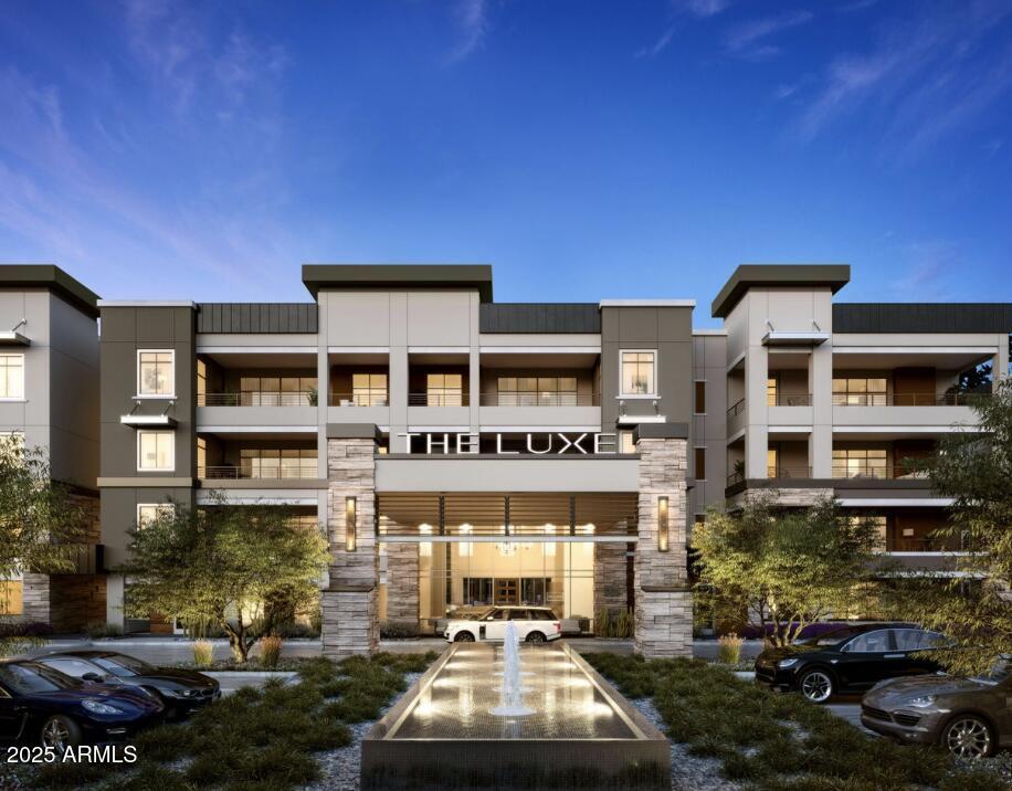5250 E Deer Valley Dr in Phoenix, AZ - Building Photo
