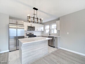 32 N 14th St in Newark, NJ - Building Photo - Building Photo