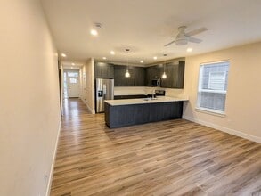 667-669 Boone Rd SE in Salem, OR - Building Photo - Building Photo