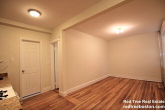 58 Queensberry St, Unit 8 in Boston, MA - Building Photo - Building Photo