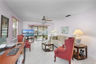 33 Lake Vista Trail in Port St. Lucie, FL - Building Photo - Building Photo