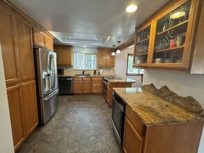 1103 Sundown Trail in South Lake Tahoe, CA - Building Photo - Building Photo