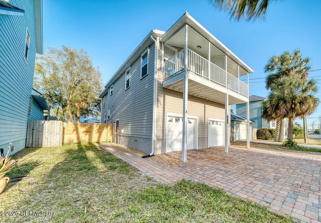 259 Riberia St in St. Augustine, FL - Building Photo