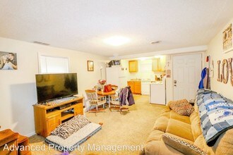 2011 Tecumseh Rd in Manhattan, KS - Building Photo - Building Photo