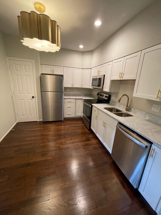 422 Clark St in Cincinnati, OH - Building Photo