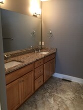 2979 Creekside Ct in Stow, OH - Building Photo - Building Photo