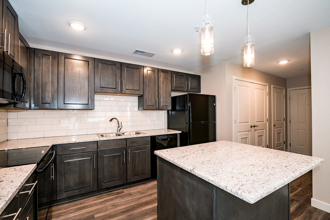 Centennial Park Apartments in Longmont, CO - Foto de edificio