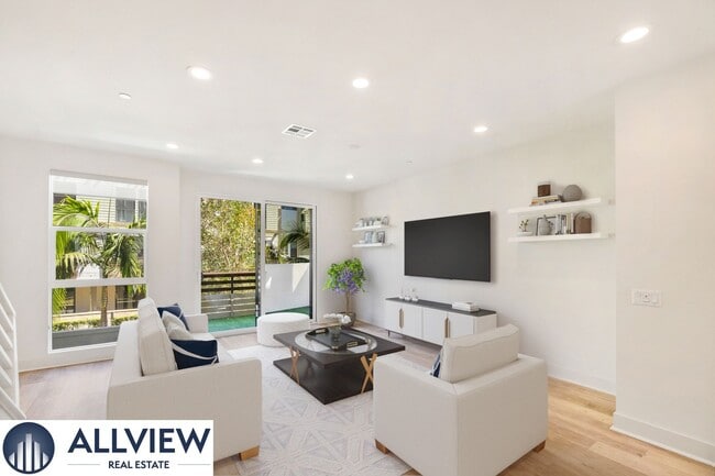 property at 1669 Grand View