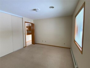 509 Division St in Sandstone, MN - Building Photo - Building Photo