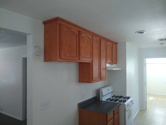 property at 5-6265 Olive St