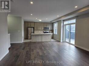 177 Edgevalley Rd in London, ON - Building Photo - Building Photo