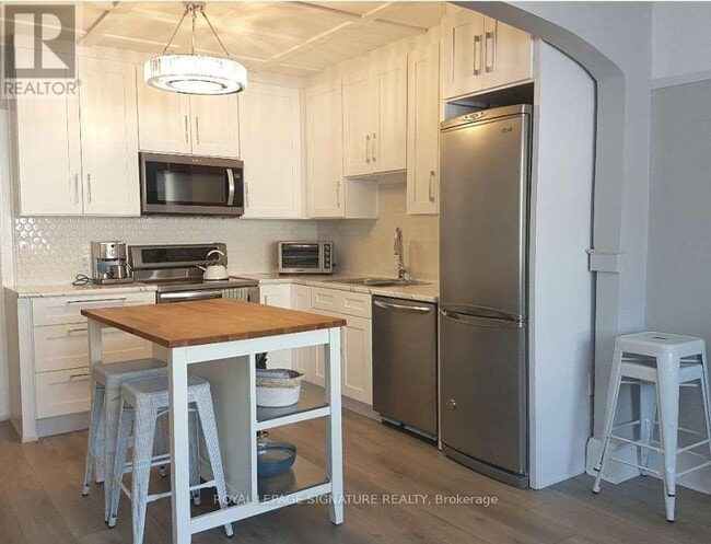 property at 608 A Mt Pleasant Rd