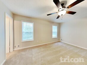 4088 Valley Brook Rd in Snellville, GA - Building Photo - Building Photo