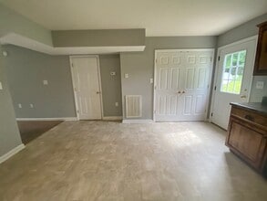 1295 Pond St SE in Cleveland, TN - Building Photo - Building Photo