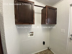 1016 Harshman St in Rawlins, WY - Building Photo - Building Photo