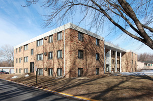 Winnetka Manor Apartments