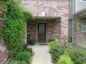13031 Mills Creek Meadow Dr in Houston, TX - Building Photo - Building Photo