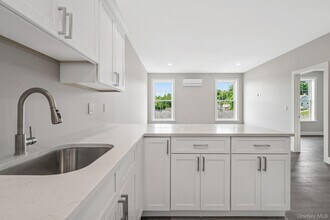 153 Greenwich Ave in Goshen, NY - Building Photo - Building Photo