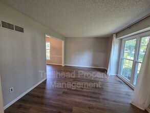 13325 W 104th St in Lenexa, KS - Building Photo - Building Photo
