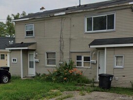 2119 Emerson St in Westland, MI - Building Photo