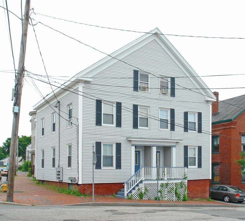 49-51 Hancock St in Portland, ME - Building Photo