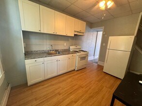 218 Joliet Way in Pittsburgh, PA - Building Photo - Building Photo