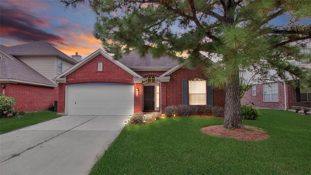 9719 Goldenglade Dr in Houston, TX - Building Photo