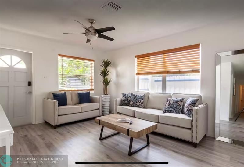 1524 N Victoria Park Rd in Fort Lauderdale, FL - Building Photo