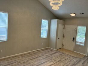 357 Ivory Cir in Aurora, CO - Building Photo - Building Photo