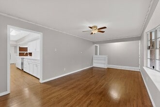 2522 Pinebluff Dr in Dallas, TX - Foto de edificio - Building Photo