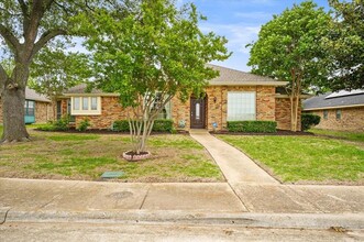 12434 Pleasant Valley Dr in Dallas, TX - Building Photo - Building Photo