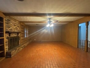 3010 Nottingham Dr in Denton, TX - Building Photo - Building Photo
