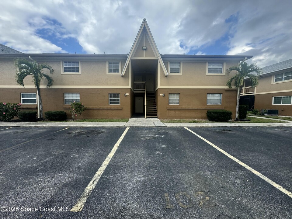 202 Preston Ln in Melbourne, FL - Building Photo