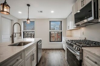 155 Grand St in Jersey City, NJ - Building Photo - Building Photo