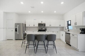 816 NW 3rd Terrace in Pompano Beach, FL - Foto de edificio - Building Photo